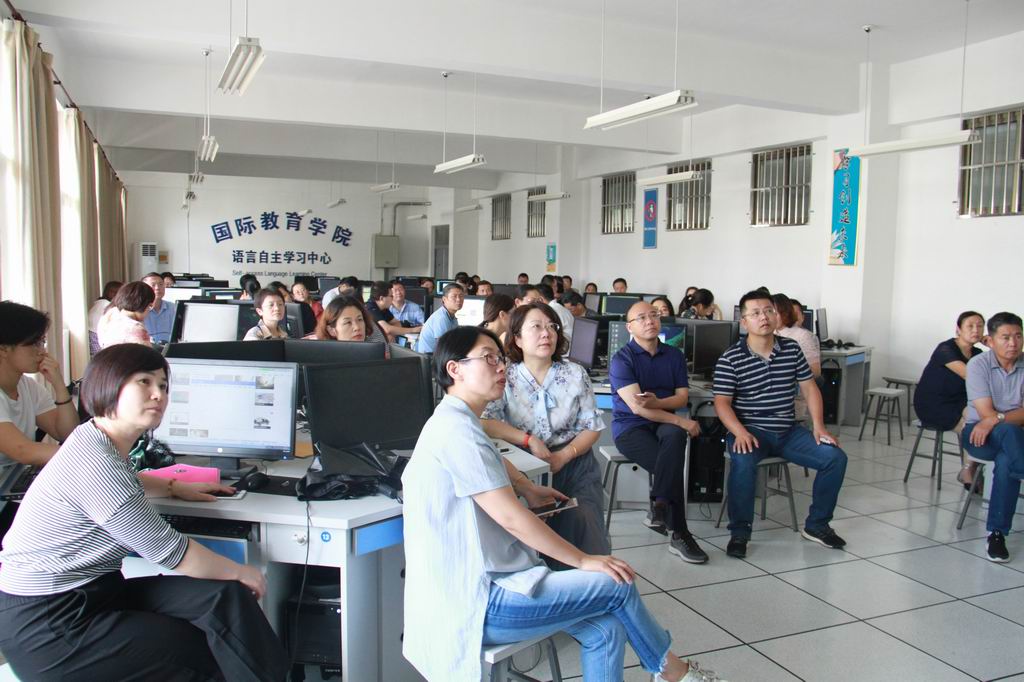 1567739773170061.jpg 超星培训教师.jpg